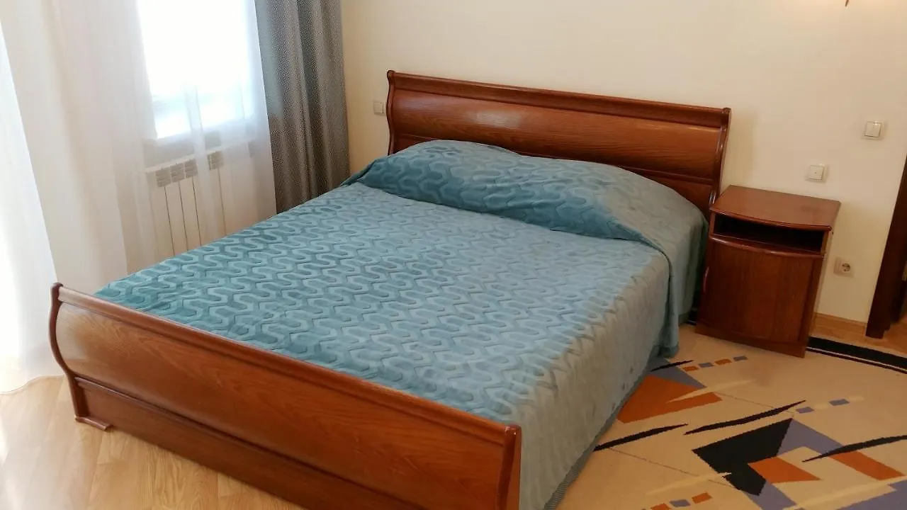 One-Room 3 Kostelna Str. On Maidane Nezalezhnosti Kyiv Apartment